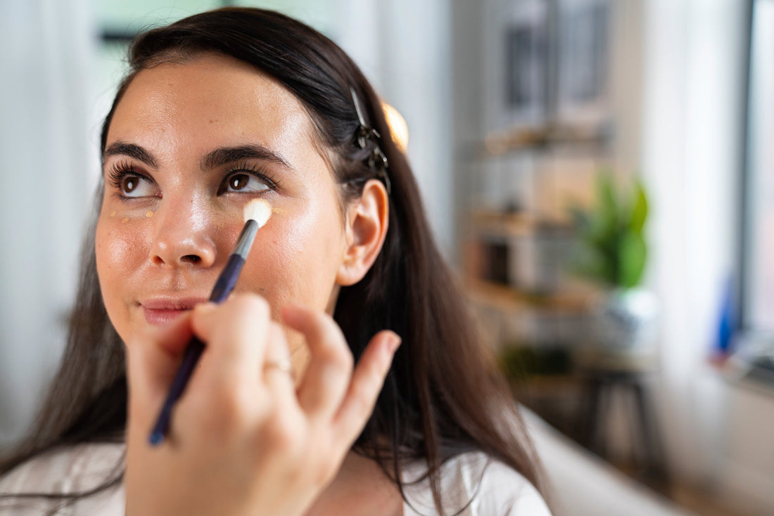 Best Highlighter for Indian Skin: Find Your Perfect Glow!