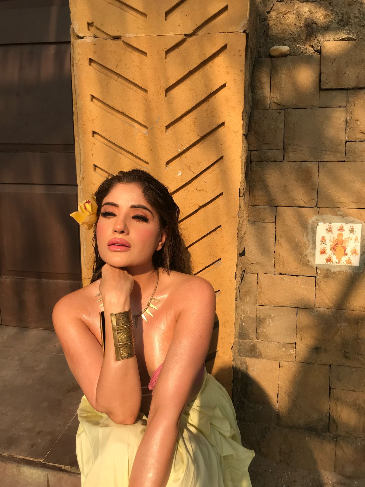 Dew Drops Shade Light + Kajal